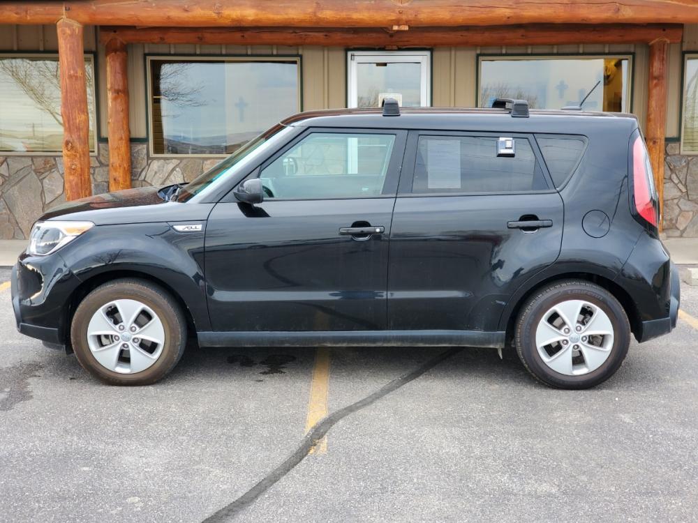 2016 Black Kia Soul (KNDJN2A23G7) with an 1.6L 4Cyl engine, 6-Speed Manual transmission, located at 1600 E Hwy 44, Rapid City, SD, 57703, (605) 716-7878, 44.070232, -103.171410 - Photo #3