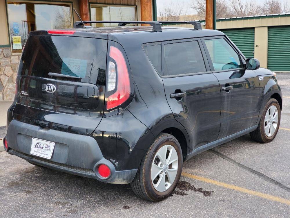 2016 Black Kia Soul (KNDJN2A23G7) with an 1.6L 4Cyl engine, 6-Speed Manual transmission, located at 1600 E Hwy 44, Rapid City, SD, 57703, (605) 716-7878, 44.070232, -103.171410 - Photo #7