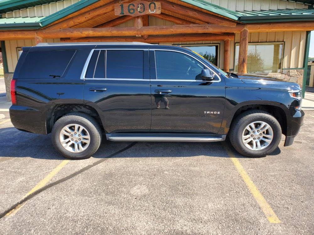 2017 Black Chevrolet Tahoe LS (1GNSKAEC6HR) with an 5.3L V-8 Ecotec3 with Active Fuel Management, Direct Injection and Variable Valve Timing engine, 6-Speed Automatic, Electronically Controlled transmission, located at 1600 E Hwy 44, Rapid City, SD, 57703, (605) 716-7878, 44.070232, -103.171410 - Photo #4