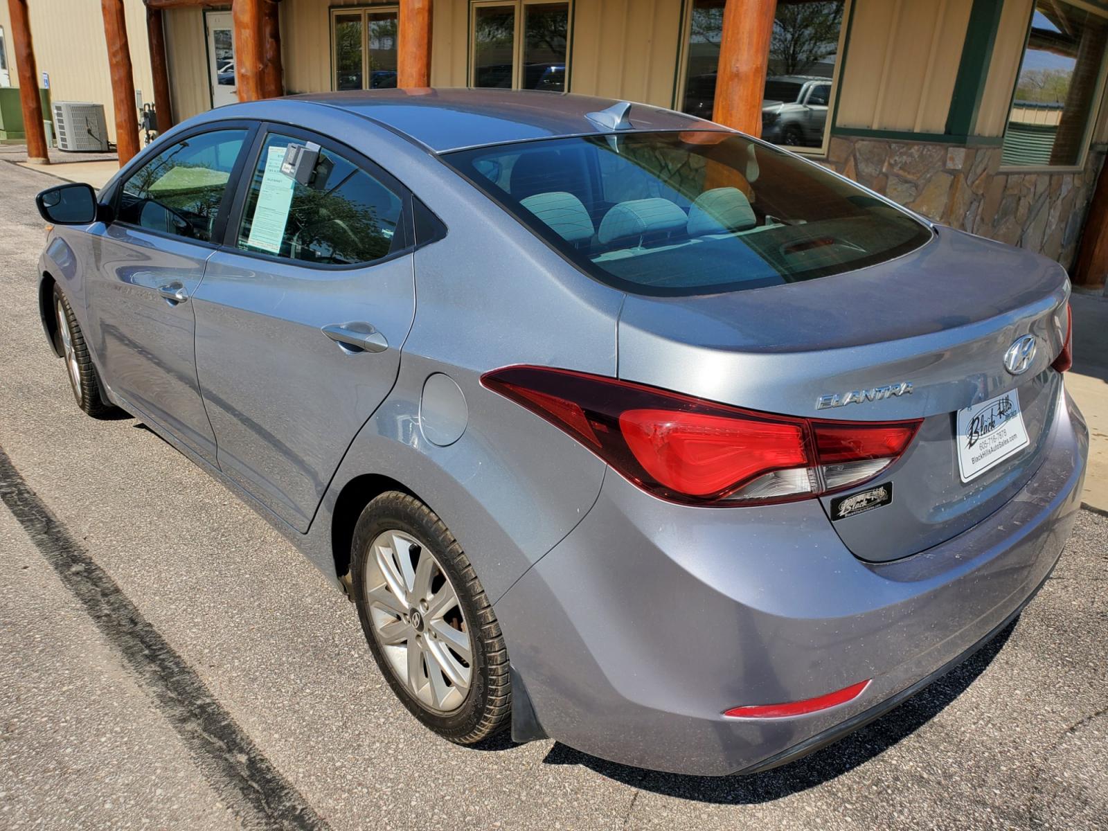 2015 Gray /Gray Hyundai Elantra SE (5NPDH4AE0FH) with an 1.8L 4 Cyl engine, 6-Speed Automatic transmission, located at 1600 E Hwy 44, Rapid City, SD, 57703, (605) 716-7878, 44.070232, -103.171410 - Photo #7