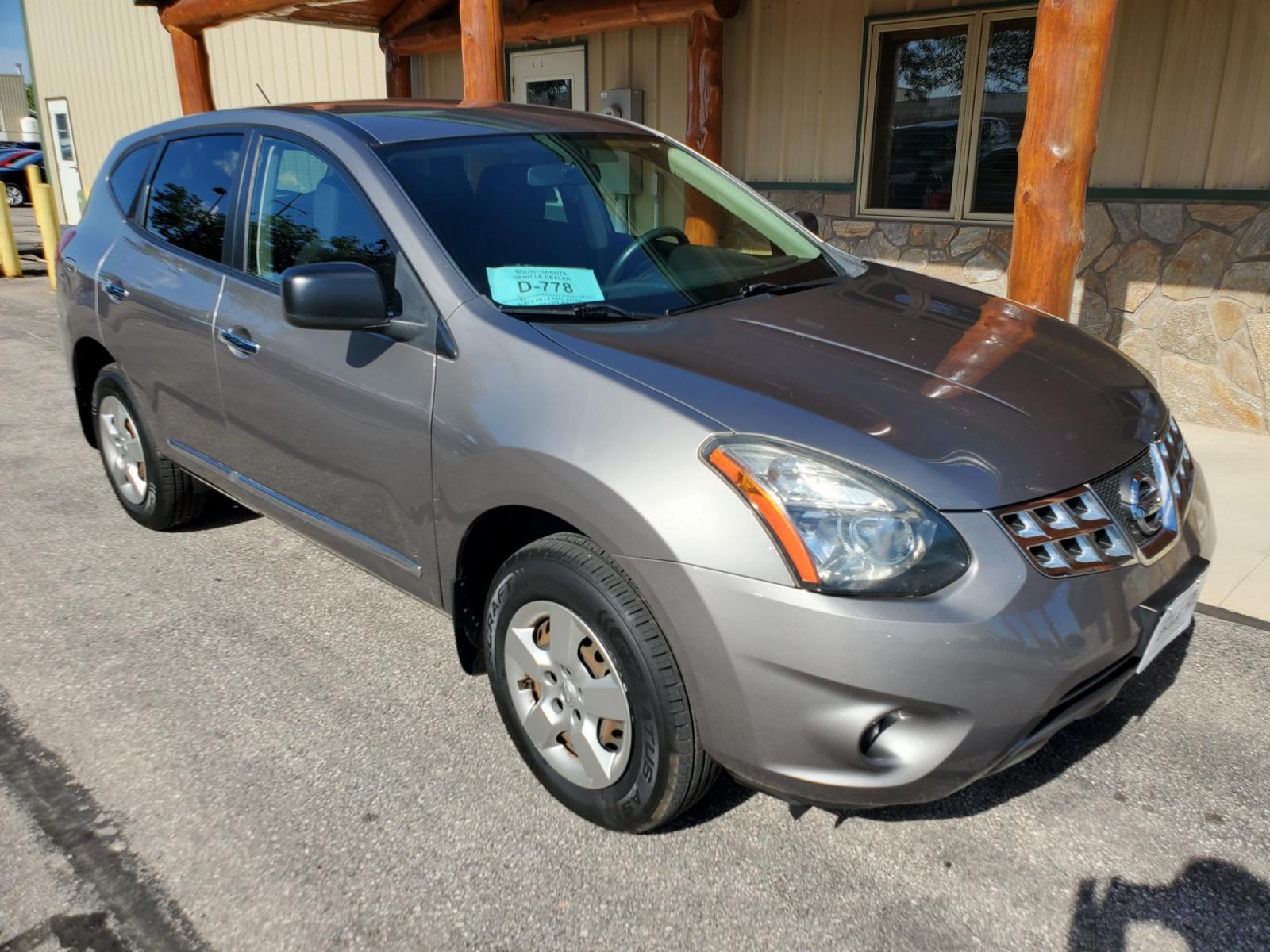 2014 Gray /Gray Nissan Rogue Select S (JN8AS5MV0EW) with an 2.5L 4 Cyl engine, 1-Speed CVT w/ OD transmission, located at 1600 E Hwy 44, Rapid City, SD, 57703, (605) 716-7878, 44.070232, -103.171410 - Photo #0