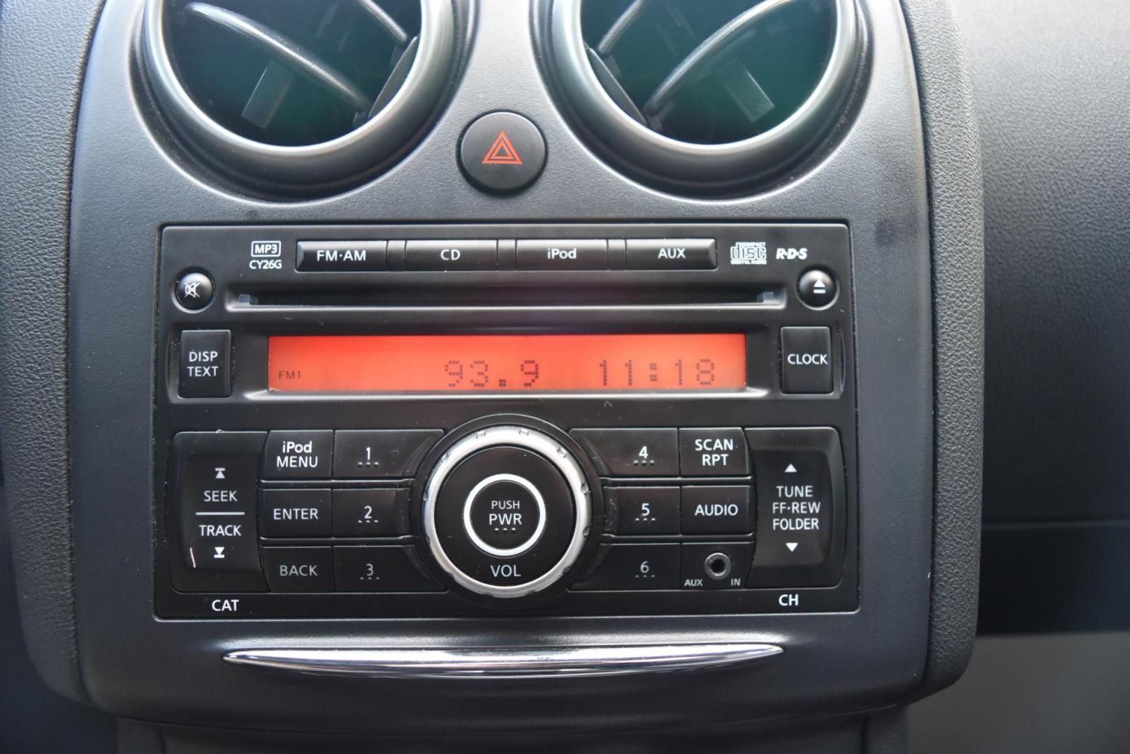 2012 Silver Nissan Rogue S (JN8AS5MT5CW) with an 2.5L 4 Cyl engine, 1-speed Continuously Variable Ratio transmission, located at 1600 E Hwy 44, Rapid City, SD, 57703, (605) 716-7878, 44.070232, -103.171410 - Photo#17