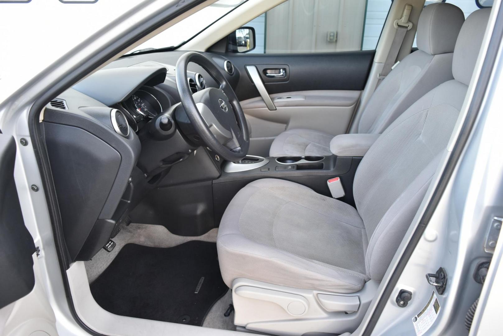 2012 Silver Nissan Rogue S (JN8AS5MT5CW) with an 2.5L 4 Cyl engine, 1-speed Continuously Variable Ratio transmission, located at 1600 E Hwy 44, Rapid City, SD, 57703, (605) 716-7878, 44.070232, -103.171410 - Photo#8