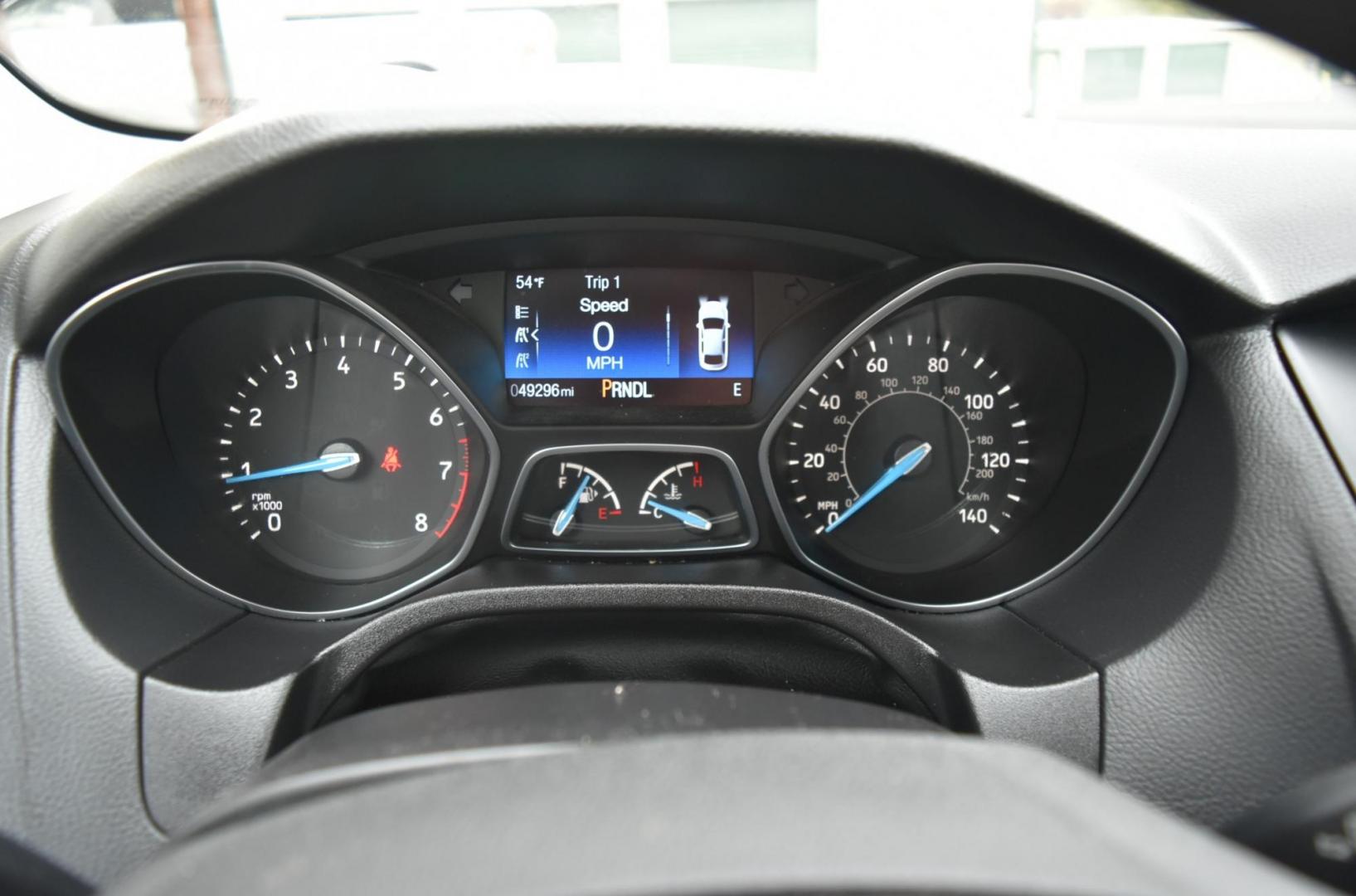 2016 Silver Ford Focus SE (1FADP3F21GL) with an 2.0L I-4 GDI TI-VCT engine, 6-Speed Powershift Automatic transmission, located at 1600 E Hwy 44, Rapid City, SD, 57703, (605) 716-7878, 44.070232, -103.171410 - Photo#17