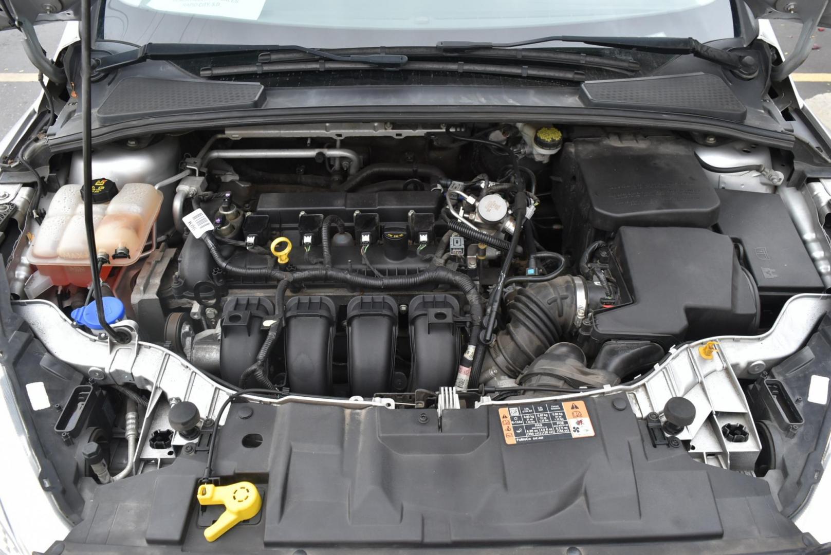 2016 Silver Ford Focus SE (1FADP3F21GL) with an 2.0L I-4 GDI TI-VCT engine, 6-Speed Powershift Automatic transmission, located at 1600 E Hwy 44, Rapid City, SD, 57703, (605) 716-7878, 44.070232, -103.171410 - Photo#27