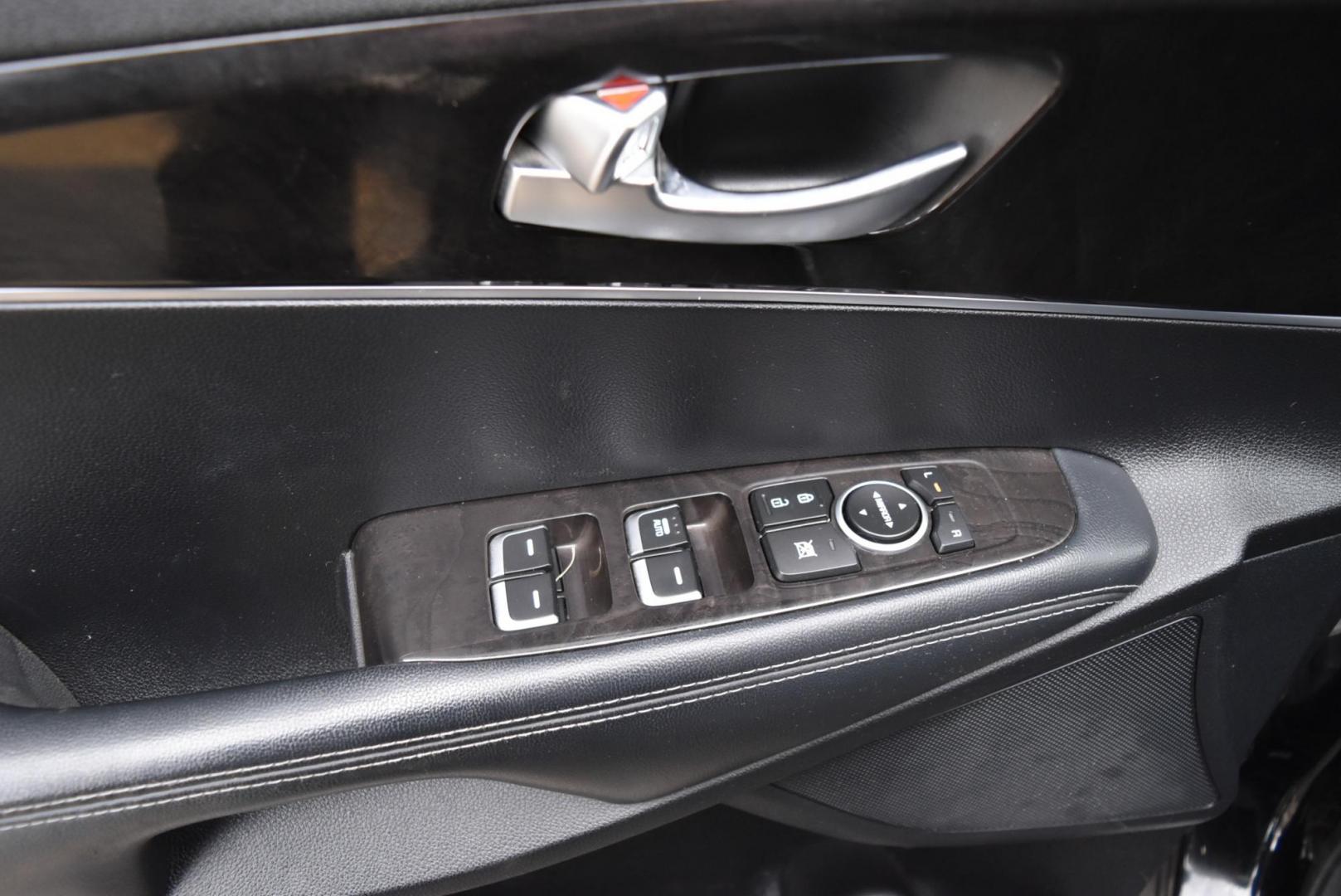 2017 Black Kia Sorento LX (5XYPGDA37HG) with an 2.4L 4 Cyl engine, 6-Speed Automatic w/OD transmission, located at 1600 E Hwy 44, Rapid City, SD, 57703, (605) 716-7878, 44.070232, -103.171410 - Photo#13