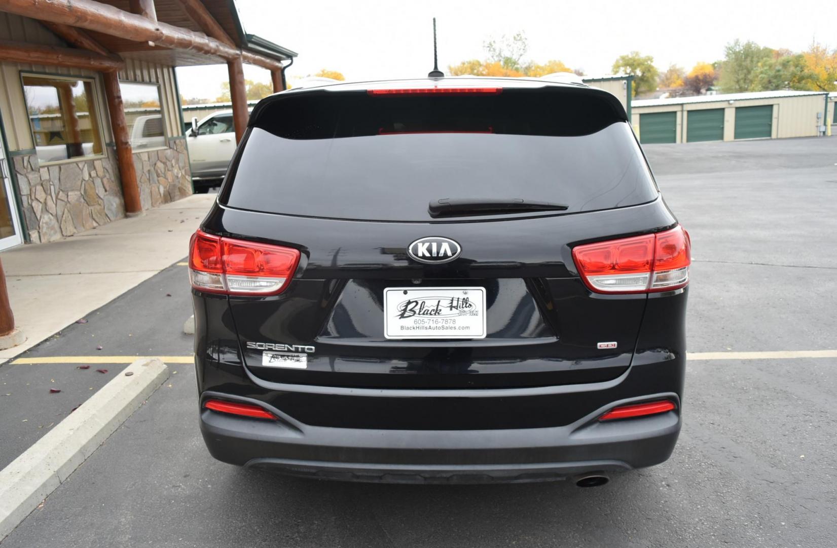 2017 Black Kia Sorento LX (5XYPGDA37HG) with an 2.4L 4 Cyl engine, 6-Speed Automatic w/OD transmission, located at 1600 E Hwy 44, Rapid City, SD, 57703, (605) 716-7878, 44.070232, -103.171410 - Photo#6