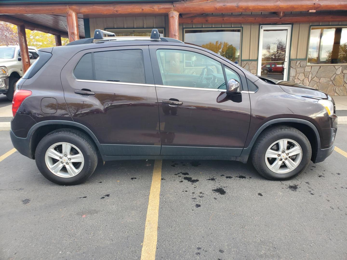 2016 Brown /Black Chevrolet Trax LT (KL7CJPSB9GB) with an 1.4L 4 Cyl Turbo engine, 6-Speed Automatic transmission, located at 1600 E Hwy 44, Rapid City, SD, 57703, (605) 716-7878, 44.070232, -103.171410 - Photo#4