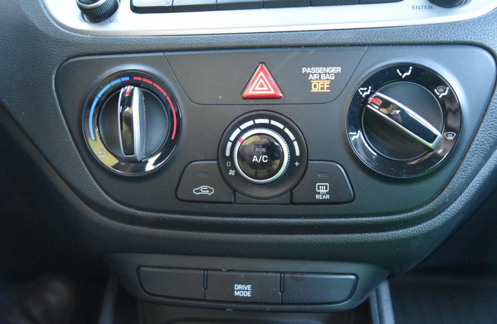 2018 Red /Gray Hyundai Accent SE (3KPC24A36JE) with an 1.6L 4 Cyl engine, 6-Speed Automatic transmission, located at 1600 E Hwy 44, Rapid City, SD, 57703, (605) 716-7878, 44.070232, -103.171410 - Photo#20