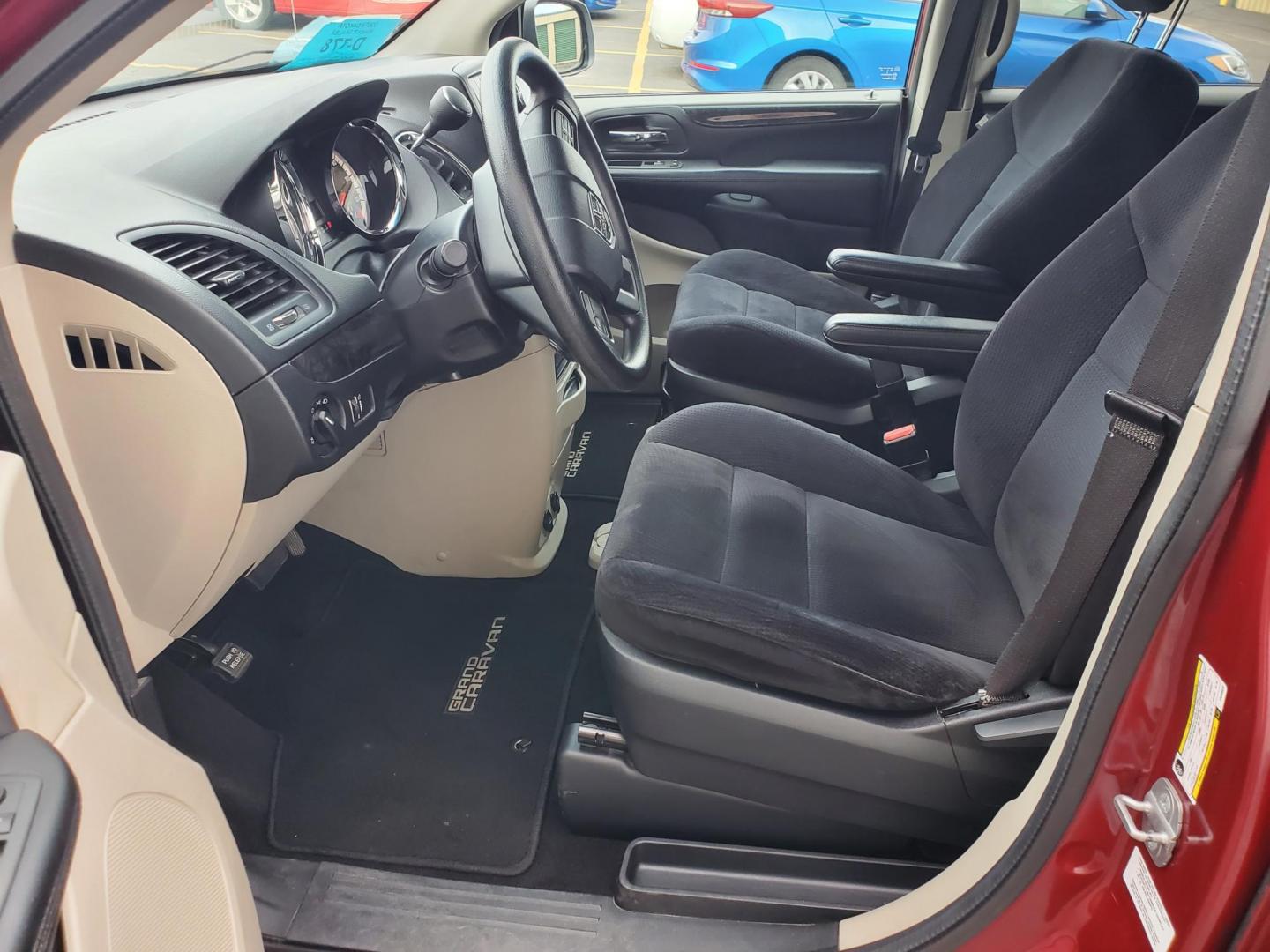 2014 Red /Black Dodge Grand Caravan SE (2C4RDGBG5ER) with an 3.6L V6 24V VVT engine, 6-Speed Automatic transmission, located at 1600 E Hwy 44, Rapid City, SD, 57703, (605) 716-7878, 44.070232, -103.171410 - Photo#9