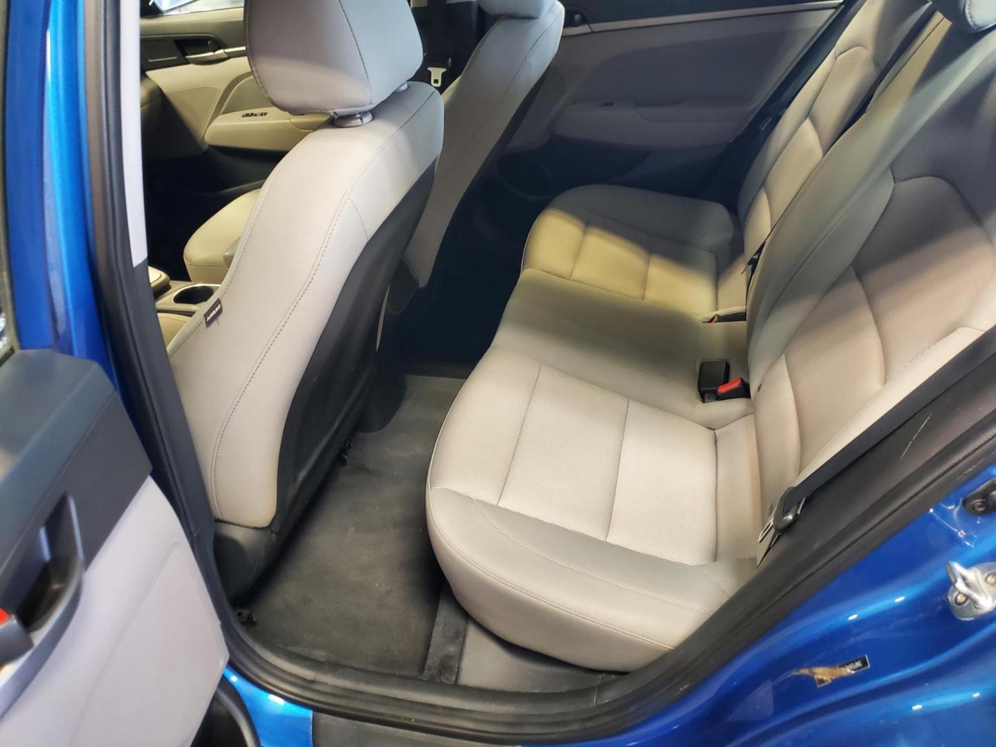 2018 Blue /Gray Hyundai Elantra SEL (5NPD84LF9JH) with an 2.0L 4 Cyl. engine, 6-Speed Automatic w/ OD transmission, located at 1600 E Hwy 44, Rapid City, SD, 57703, (605) 716-7878, 44.070232, -103.171410 - Photo#10