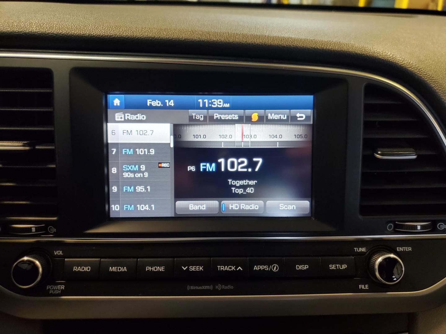 2018 Blue /Gray Hyundai Elantra SEL (5NPD84LF9JH) with an 2.0L 4 Cyl. engine, 6-Speed Automatic w/ OD transmission, located at 1600 E Hwy 44, Rapid City, SD, 57703, (605) 716-7878, 44.070232, -103.171410 - Photo#17