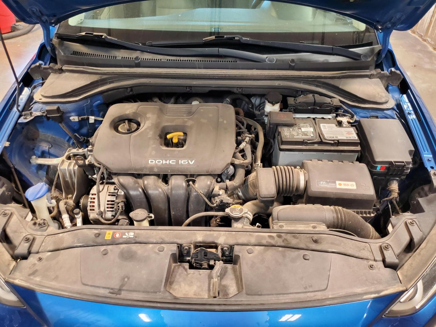 2018 Blue /Gray Hyundai Elantra SEL (5NPD84LF9JH) with an 2.0L 4 Cyl. engine, 6-Speed Automatic w/ OD transmission, located at 1600 E Hwy 44, Rapid City, SD, 57703, (605) 716-7878, 44.070232, -103.171410 - Photo#25