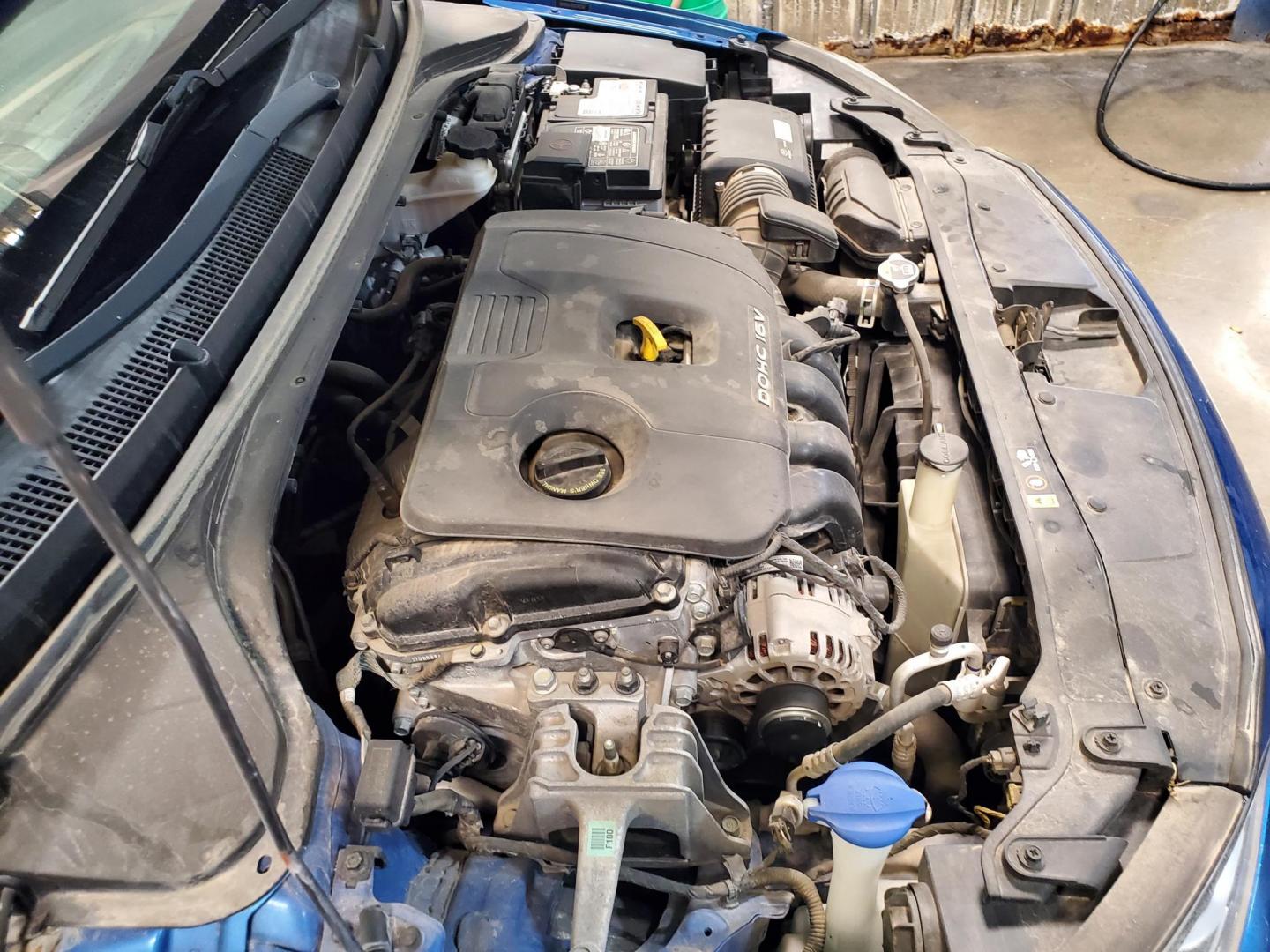 2018 Blue /Gray Hyundai Elantra SEL (5NPD84LF9JH) with an 2.0L 4 Cyl. engine, 6-Speed Automatic w/ OD transmission, located at 1600 E Hwy 44, Rapid City, SD, 57703, (605) 716-7878, 44.070232, -103.171410 - Photo#26