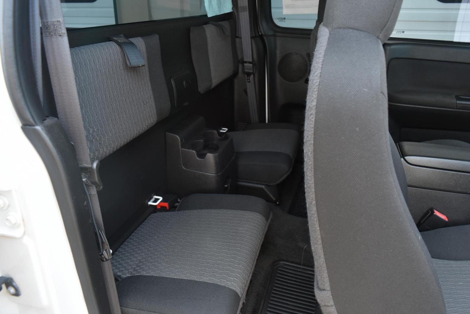 2011 White /Black Chevrolet Coloarado LT (1GCJTCFE4B8) with an 3.7L DOHC 5-CYLINDER SFI engine, 4-Speed Automatic, Electronically Controlled With Overdrive transmission, located at 1600 E Hwy 44, Rapid City, SD, 57703, (605) 716-7878, 44.070232, -103.171410 - Photo#10