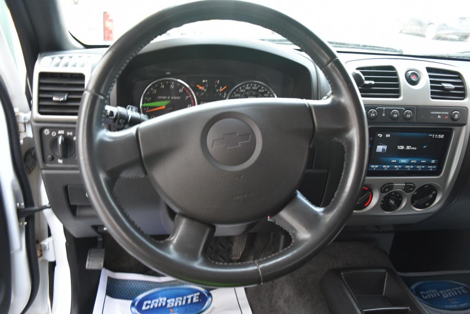 2011 White /Black Chevrolet Coloarado LT (1GCJTCFE4B8) with an 3.7L DOHC 5-CYLINDER SFI engine, 4-Speed Automatic, Electronically Controlled With Overdrive transmission, located at 1600 E Hwy 44, Rapid City, SD, 57703, (605) 716-7878, 44.070232, -103.171410 - Photo#15