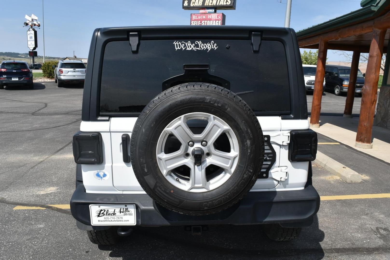 2020 White /Black Jeep Wrangler Sport (1C4HJXDN0LW) with an 2.0L I4 DOHC DI TURBO W/ESS engine, 8-Speed Automatic transmission, located at 1600 E Hwy 44, Rapid City, SD, 57703, (605) 716-7878, 44.070232, -103.171410 - Photo#6
