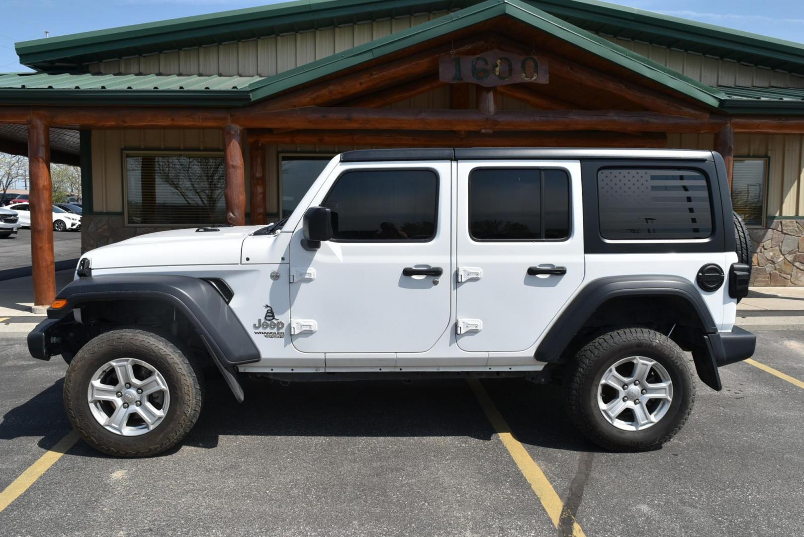 2020 White /Black Jeep Wrangler Sport (1C4HJXDN0LW) with an 2.0L I4 DOHC DI TURBO W/ESS engine, 8-Speed Automatic transmission, located at 1600 E Hwy 44, Rapid City, SD, 57703, (605) 716-7878, 44.070232, -103.171410 - Photo#3