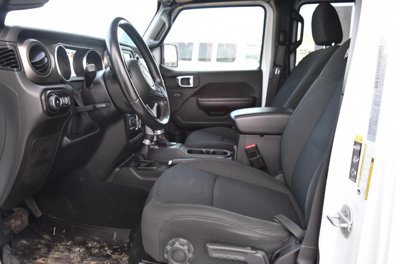 2020 White /Black Jeep Wrangler Sport (1C4HJXDN0LW) with an 2.0L I4 DOHC DI TURBO W/ESS engine, 8-Speed Automatic transmission, located at 1600 E Hwy 44, Rapid City, SD, 57703, (605) 716-7878, 44.070232, -103.171410 - Photo#8