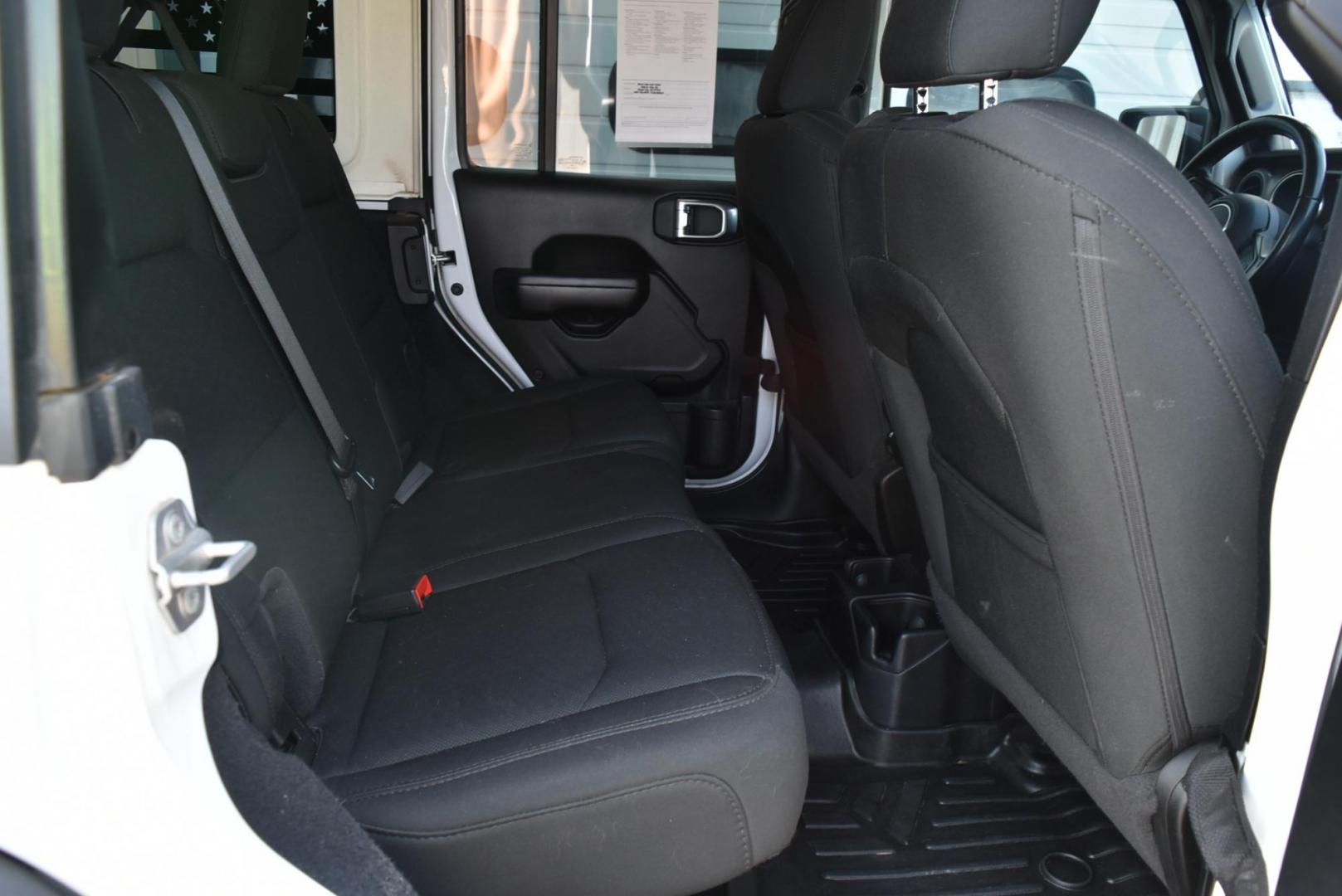 2020 White /Black Jeep Wrangler Sport (1C4HJXDN0LW) with an 2.0L I4 DOHC DI TURBO W/ESS engine, 8-Speed Automatic transmission, located at 1600 E Hwy 44, Rapid City, SD, 57703, (605) 716-7878, 44.070232, -103.171410 - Photo#10