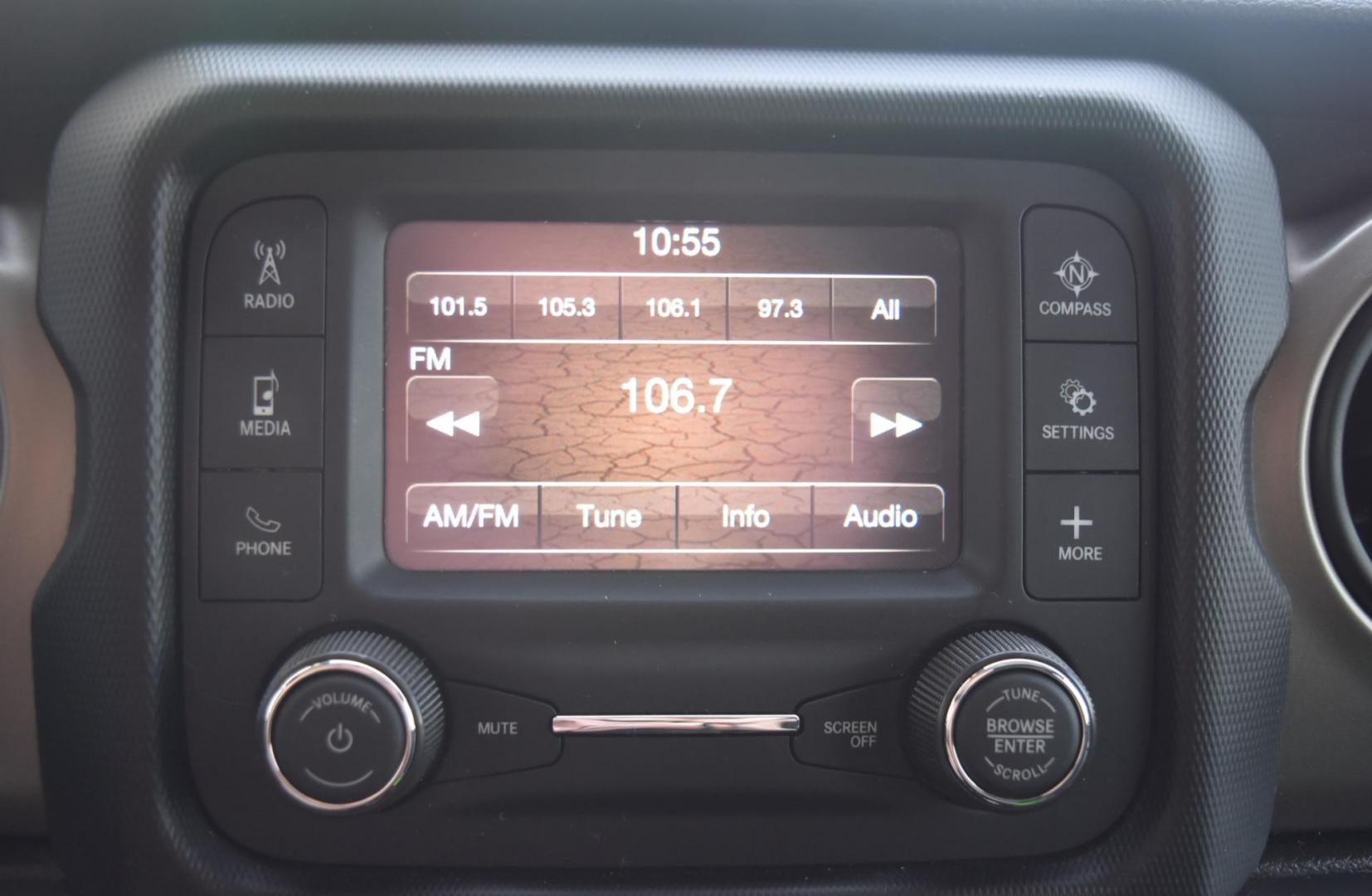 2020 White /Black Jeep Wrangler Sport (1C4HJXDN0LW) with an 2.0L I4 DOHC DI TURBO W/ESS engine, 8-Speed Automatic transmission, located at 1600 E Hwy 44, Rapid City, SD, 57703, (605) 716-7878, 44.070232, -103.171410 - Photo#18