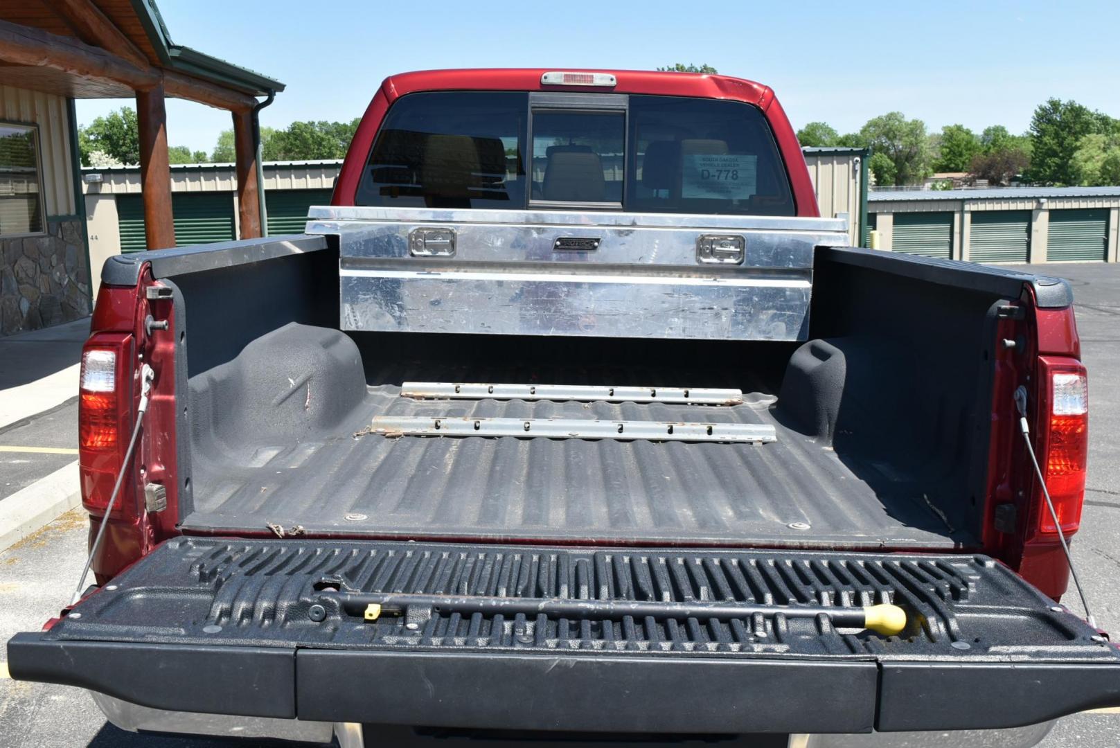 2016 Red /Tan Ford F-250 Super-Duty Lariet (1FT7W2BT2GE) with an 6.7L POWER STROKE V8 TURBO DIESEL engine, Torqshift 6-Speed Auto w/OD transmission, located at 1600 E Hwy 44, Rapid City, SD, 57703, (605) 716-7878, 44.070232, -103.171410 - Photo#28