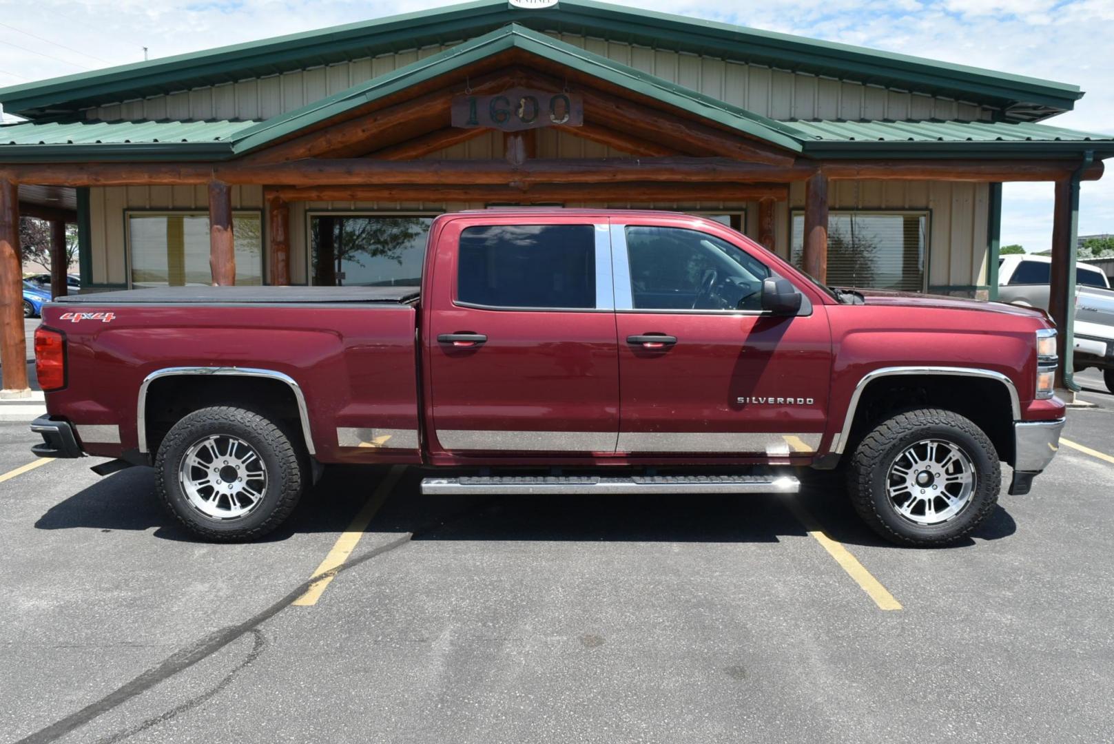 1999 Maroon /Black Chevrolet Silverado 1500 LT (3GCUKREC4EG) with an 5.3L ECOTEC3 V8 With Active Fuel Management, Direct Injection And Variable Valve Timing engine, 6-Speed Automatic, Electronically Controlled transmission, located at 1600 E Hwy 44, Rapid City, SD, 57703, (605) 716-7878, 44.070232, -103.171410 - Photo#4