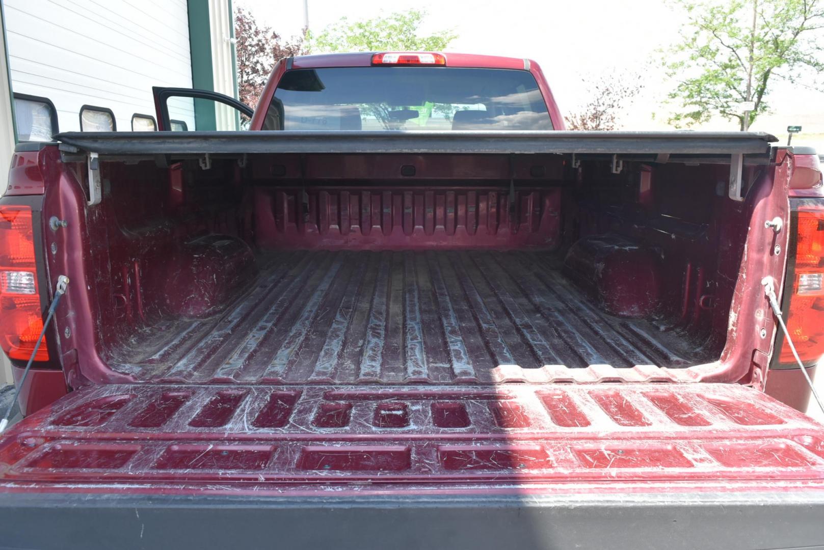 1999 Maroon /Black Chevrolet Silverado 1500 LT (3GCUKREC4EG) with an 5.3L ECOTEC3 V8 With Active Fuel Management, Direct Injection And Variable Valve Timing engine, 6-Speed Automatic, Electronically Controlled transmission, located at 1600 E Hwy 44, Rapid City, SD, 57703, (605) 716-7878, 44.070232, -103.171410 - Photo#26