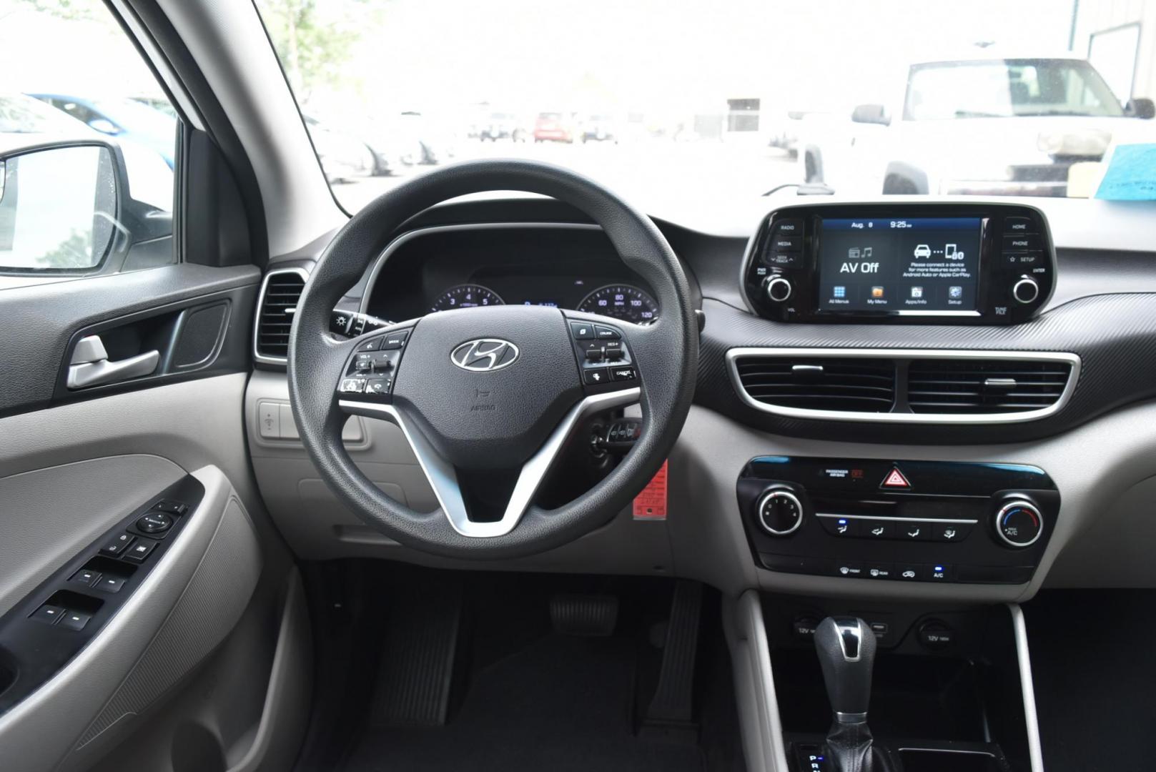 2019 White Hyundai Tucson SE (KM8J2CA4XKU) with an 2.0 L Regular Unleaded I-4 engine, 6 -Speed Automatic w/OD transmission, located at 1600 E Hwy 44, Rapid City, SD, 57703, (605) 716-7878, 44.070232, -103.171410 - Photo#13