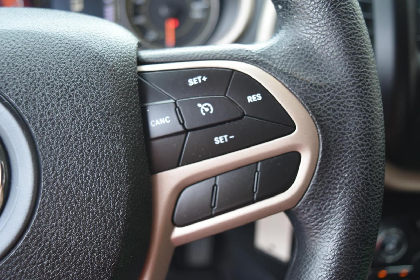 2018 Silver /Black Jeep Cherokee Latitude 4WD (1C4PJMCB6JD) with an 2.4L L4 DOHC 16V engine, 9-Speed Automatic transmission, located at 1600 E Hwy 44, Rapid City, SD, 57703, (605) 716-7878, 44.070232, -103.171410 - very nice one owner, great service, Latitude edition, - Photo#17
