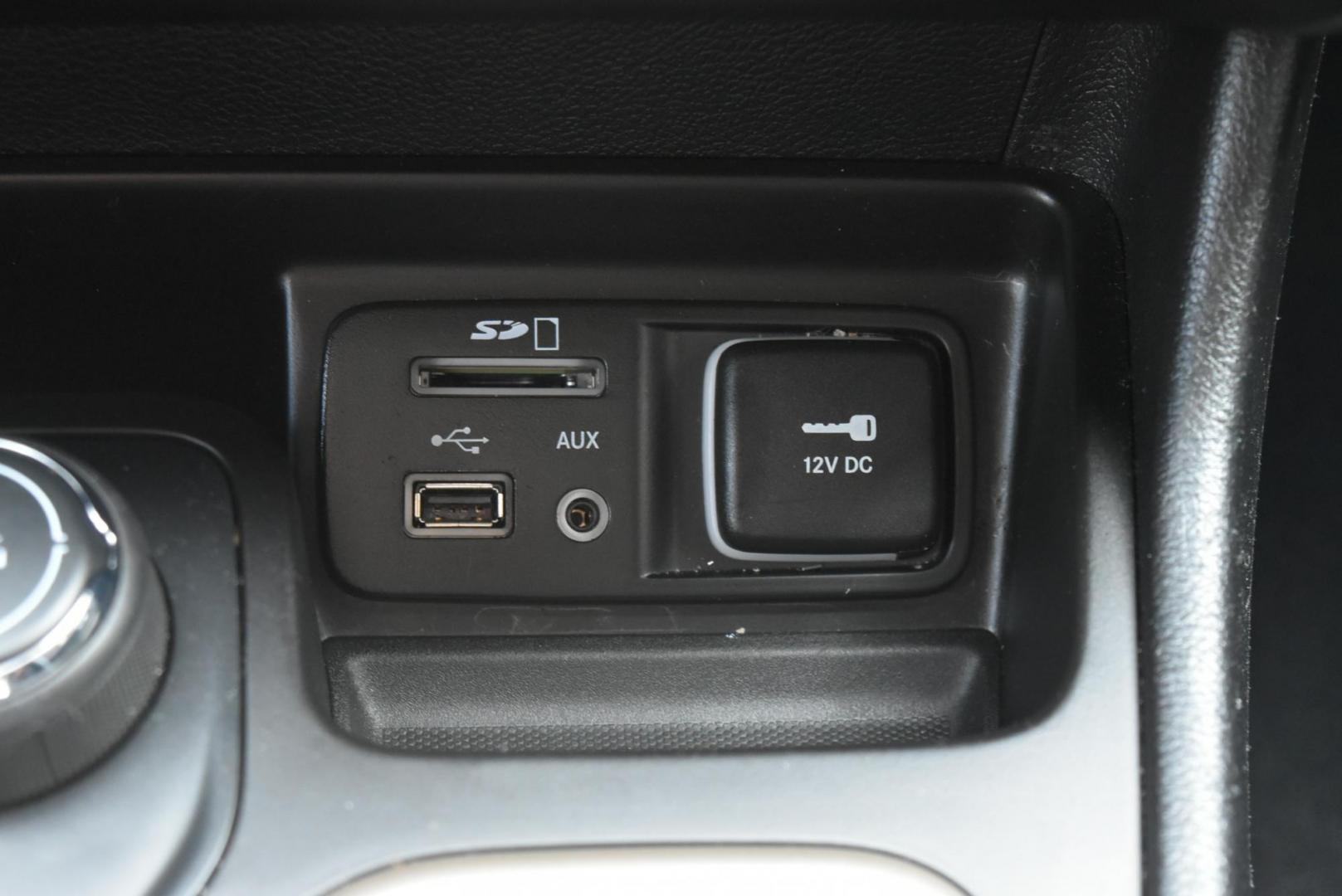 2018 Silver /Black Jeep Cherokee Latitude 4WD (1C4PJMCB6JD) with an 2.4L L4 DOHC 16V engine, 9-Speed Automatic transmission, located at 1600 E Hwy 44, Rapid City, SD, 57703, (605) 716-7878, 44.070232, -103.171410 - very nice one owner, great service, Latitude edition, - Photo#23