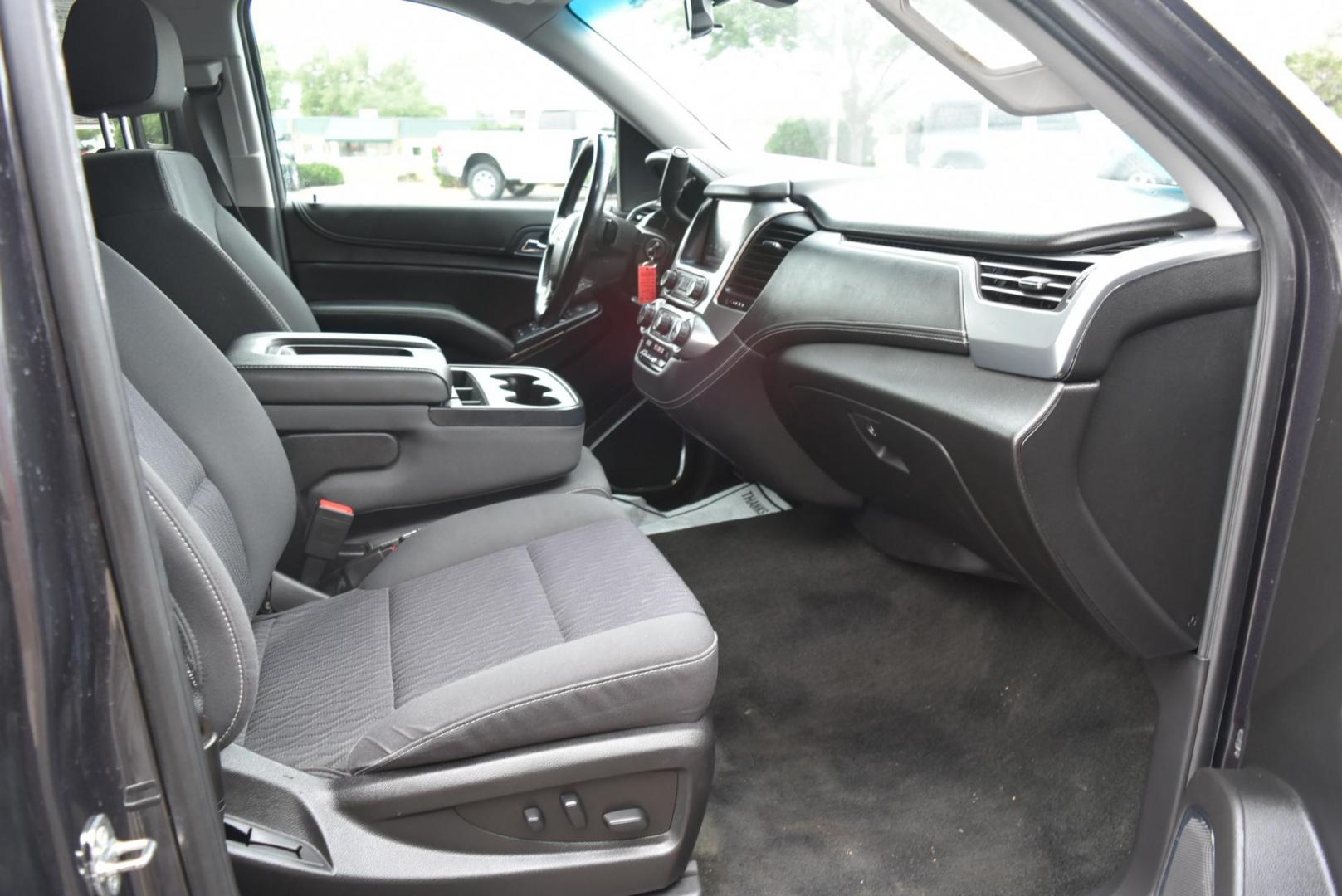 2018 Gray /Black Chevrolet Tahoe LS (1GNSKAECXJR) with an 5.3L V8 OHV 16V engine, 6-Speed Automatic transmission, located at 1600 E Hwy 44, Rapid City, SD, 57703, (605) 716-7878, 44.070232, -103.171410 - Photo#10