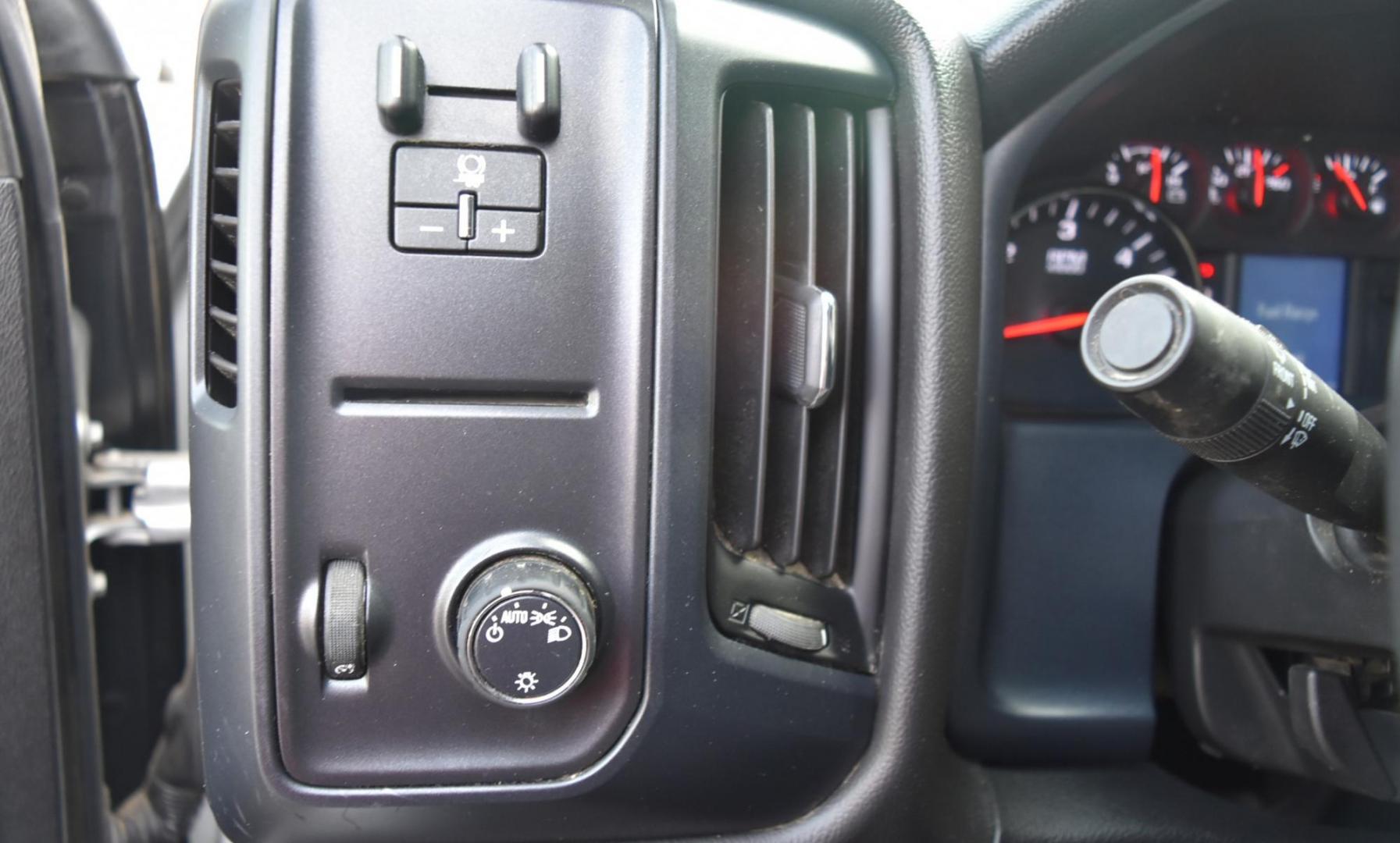 2019 Silver /gray Chevrolet Silverado 2500HD Work Truck Double Cab 4WD (2GC2KREG7K1) with an VORTEC 6.0L VARIABLE VALVE TIMING V8 SFI engine, 6-Speed Automatic, Heavy-Duty, Electronically Controlled transmission, located at 1600 E Hwy 44, Rapid City, SD, 57703, (605) 716-7878, 44.070232, -103.171410 - Photo#14
