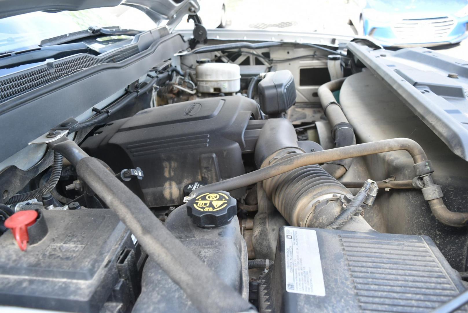 2019 Silver /gray Chevrolet Silverado 2500HD Work Truck Double Cab 4WD (2GC2KREG7K1) with an VORTEC 6.0L VARIABLE VALVE TIMING V8 SFI engine, 6-Speed Automatic, Heavy-Duty, Electronically Controlled transmission, located at 1600 E Hwy 44, Rapid City, SD, 57703, (605) 716-7878, 44.070232, -103.171410 - Photo#28
