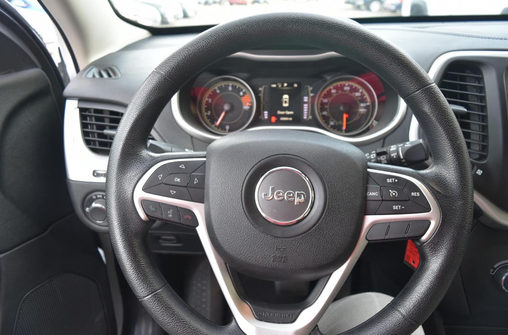 2016 White /Tan Jeep Cherokee Sport 4WD (1C4PJMAB2GW) with an 2.4L L4 DOHC 16V engine, 9-Speed Automatic transmission, located at 1600 E Hwy 44, Rapid City, SD, 57703, (605) 716-7878, 44.070232, -103.171410 - Photo#15