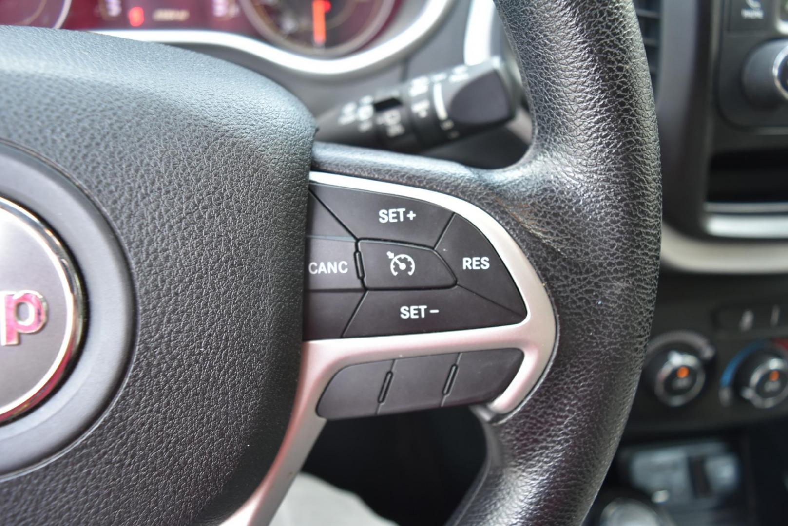 2016 White /Tan Jeep Cherokee Sport 4WD (1C4PJMAB2GW) with an 2.4L L4 DOHC 16V engine, 9-Speed Automatic transmission, located at 1600 E Hwy 44, Rapid City, SD, 57703, (605) 716-7878, 44.070232, -103.171410 - Photo#18