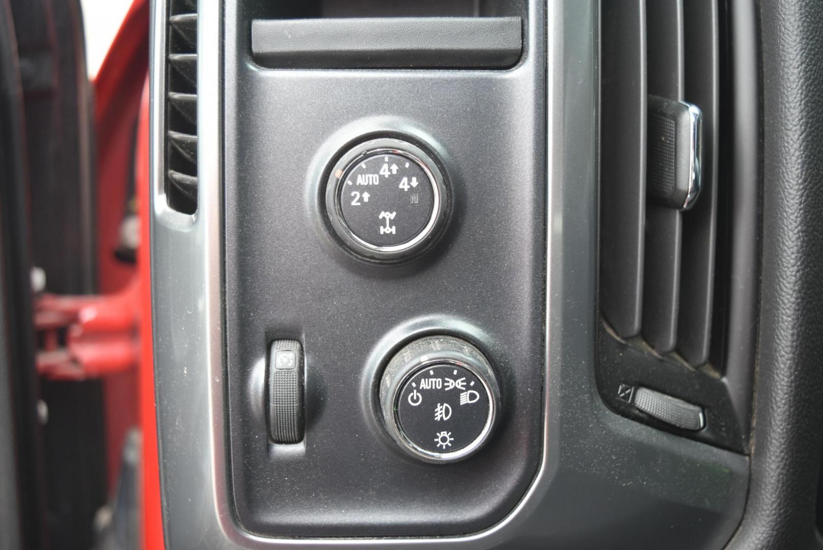 2014 Red /black Chevrolet Silverado 1500 1LT Double Cab 4WD (1GCVKREC1EZ) with an 5.3L V8 OHV 16V engine, 6-Speed Automatic transmission, located at 1600 E Hwy 44, Rapid City, SD, 57703, (605) 716-7878, 44.070232, -103.171410 - very nice local trade in, Double cab with 4 doors - Photo#16