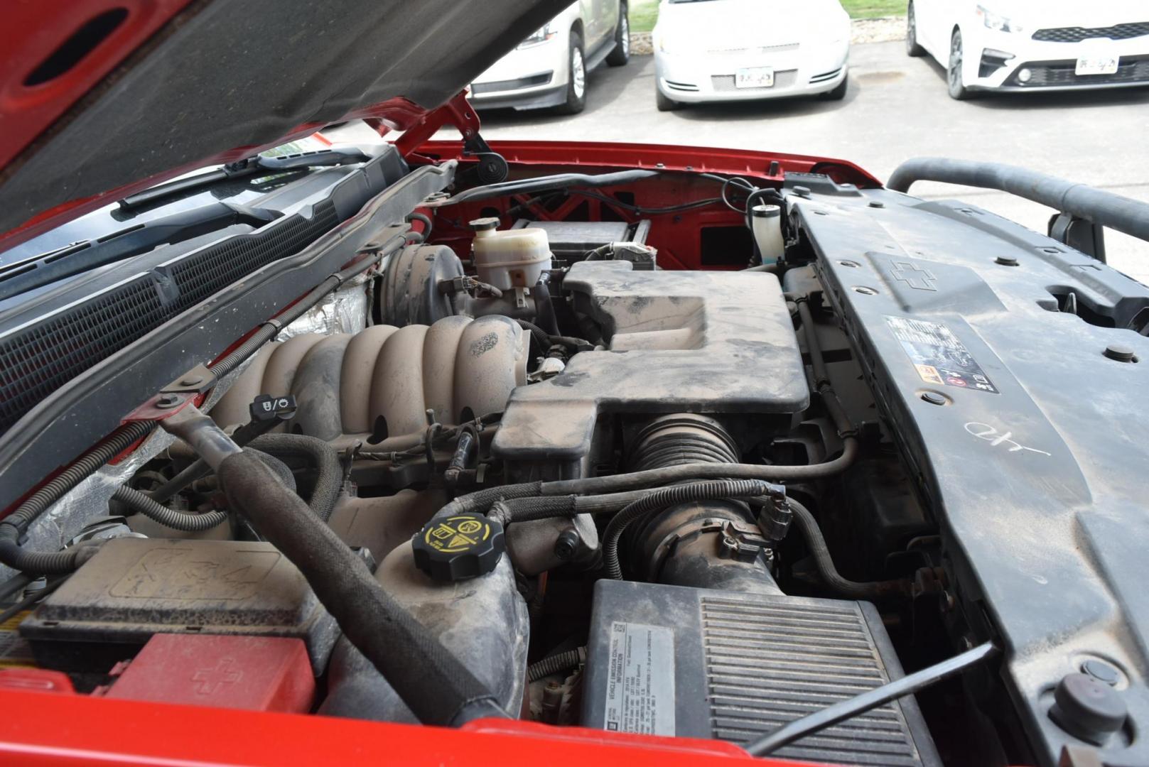 2014 Red /black Chevrolet Silverado 1500 1LT Double Cab 4WD (1GCVKREC1EZ) with an 5.3L V8 OHV 16V engine, 6-Speed Automatic transmission, located at 1600 E Hwy 44, Rapid City, SD, 57703, (605) 716-7878, 44.070232, -103.171410 - very nice local trade in, Double cab with 4 doors - Photo#30