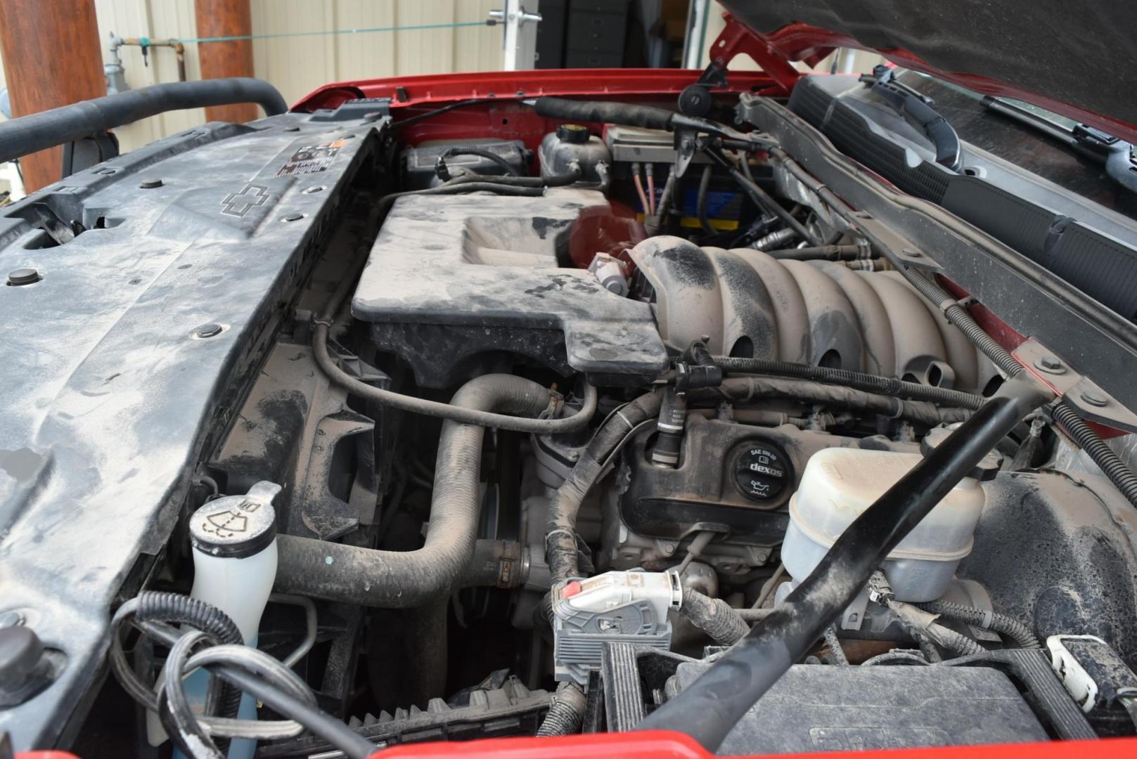 2014 Red /black Chevrolet Silverado 1500 1LT Double Cab 4WD (1GCVKREC1EZ) with an 5.3L V8 OHV 16V engine, 6-Speed Automatic transmission, located at 1600 E Hwy 44, Rapid City, SD, 57703, (605) 716-7878, 44.070232, -103.171410 - very nice local trade in, Double cab with 4 doors - Photo#32