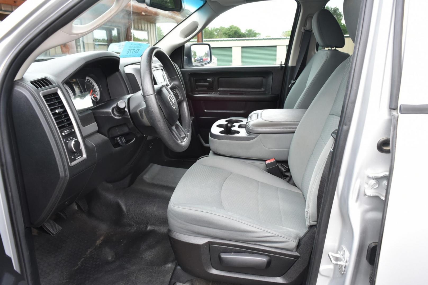 2014 Silver /black RAM 1500 Tradesman Crew Cab SWB 4WD (1C6RR7KG3ES) with an 3.6L V6 DOHC 24V FFV engine, 6-Speed Automatic transmission, located at 1600 E Hwy 44, Rapid City, SD, 57703, (605) 716-7878, 44.070232, -103.171410 - Photo#9