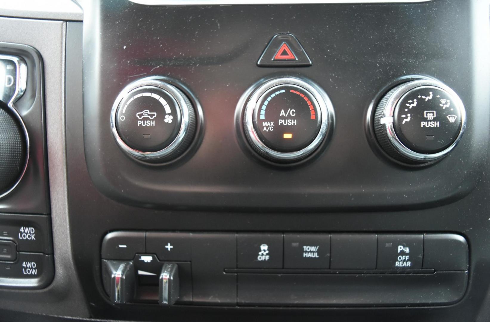 2014 Silver /black RAM 1500 Tradesman Crew Cab SWB 4WD (1C6RR7KG3ES) with an 3.6L V6 DOHC 24V FFV engine, 6-Speed Automatic transmission, located at 1600 E Hwy 44, Rapid City, SD, 57703, (605) 716-7878, 44.070232, -103.171410 - Photo#21