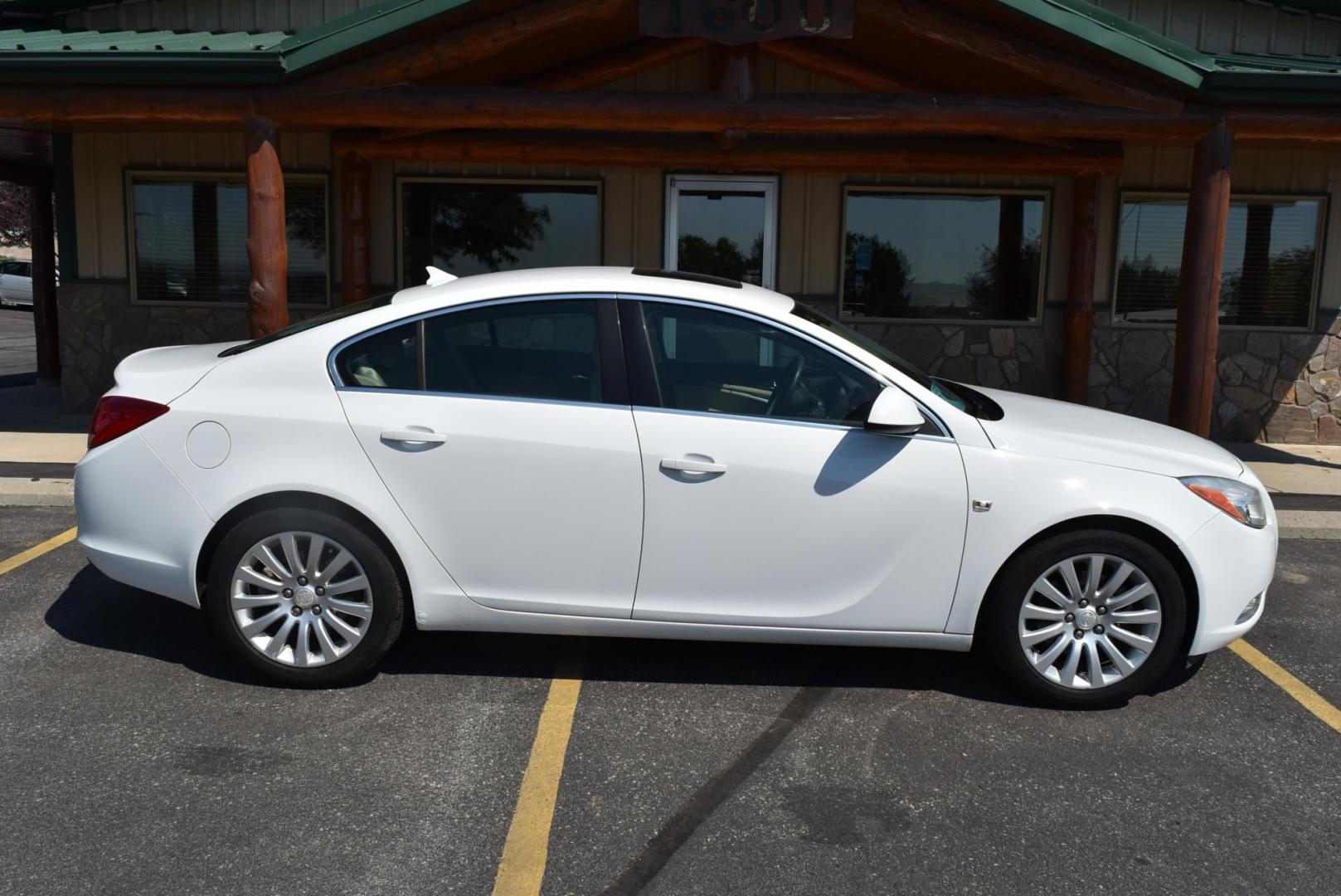 2011 White Buick Regal CXL Turbo - 2XT (W04GW5EV6B1) with an 2.2L L4 DOHC 16V TURBO engine, 6-Speed Automatic, Aisin Warner, Electronically Controlled With Overdrive transmission, located at 1600 E Hwy 44, Rapid City, SD, 57703, (605) 716-7878, 44.070232, -103.171410 - Photo#5