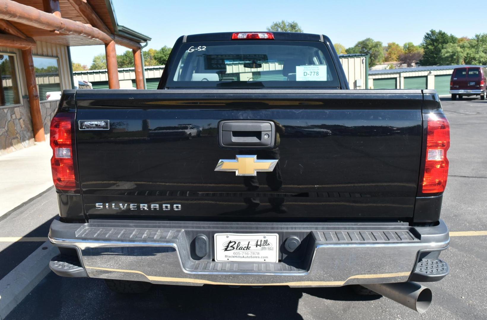 2015 Black /Gray Chevrolet Silverado 2500 HD LS (1GC1KUE89FF) with an DURAMAX 6.6L TURBO DIESEL V8 engine, Allison 1000 6-Speed Automatic, Electronically Controlled transmission, located at 1600 E Hwy 44, Rapid City, SD, 57703, (605) 716-7878, 44.070232, -103.171410 - Photo#7