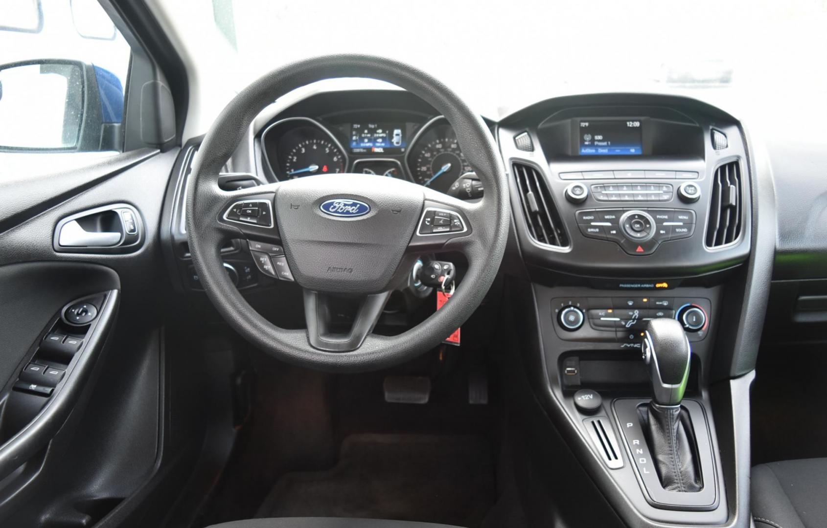 2018 Blue /Black Ford Focus SE (1FADP3F23JL) with an 2.0L L4 DOHC 16V engine, 6-Speed Automatic transmission, located at 1600 E Hwy 44, Rapid City, SD, 57703, (605) 716-7878, 44.070232, -103.171410 - Photo#13