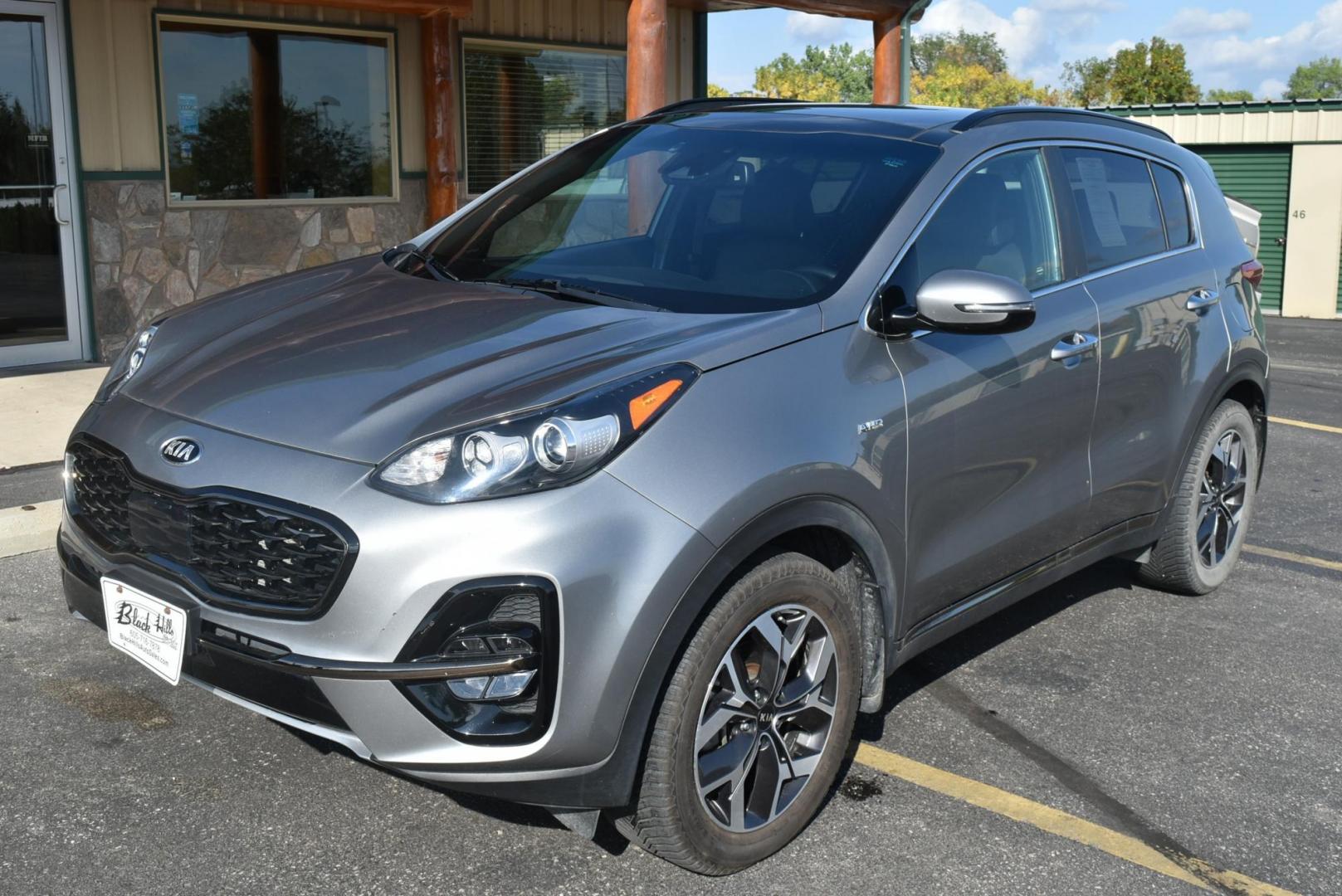 2020 Gray /Black Kia Sportage S (KNDP6CACXL7) with an 2.4L 4 Cyl engine, 6-Speed Automatic w/ Overdrive transmission, located at 1600 E Hwy 44, Rapid City, SD, 57703, (605) 716-7878, 44.070232, -103.171410 - Very nice local unit, Leather , Moonroof, fully loaded - Photo#3