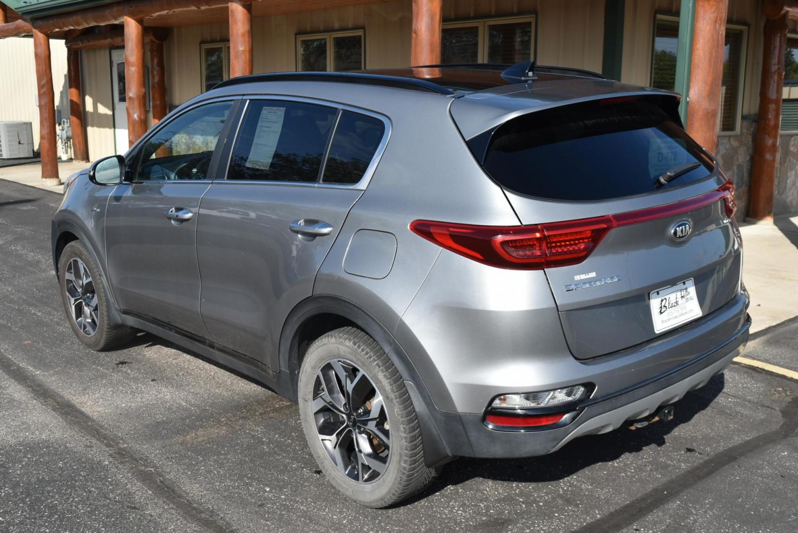 2020 Gray /Black Kia Sportage S (KNDP6CACXL7) with an 2.4L 4 Cyl engine, 6-Speed Automatic w/ Overdrive transmission, located at 1600 E Hwy 44, Rapid City, SD, 57703, (605) 716-7878, 44.070232, -103.171410 - Very nice local unit, Leather , Moonroof, fully loaded - Photo#6