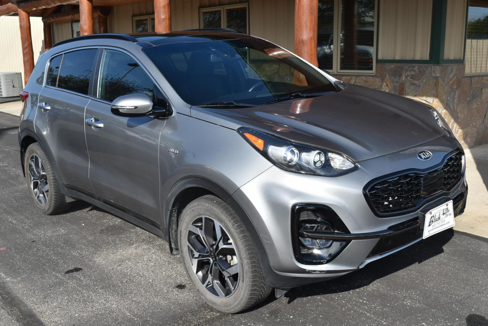 2020 Gray /Black Kia Sportage S (KNDP6CACXL7) with an 2.4L 4 Cyl engine, 6-Speed Automatic w/ Overdrive transmission, located at 1600 E Hwy 44, Rapid City, SD, 57703, (605) 716-7878, 44.070232, -103.171410 - Very nice local unit, Leather , Moonroof, fully loaded - Photo#1