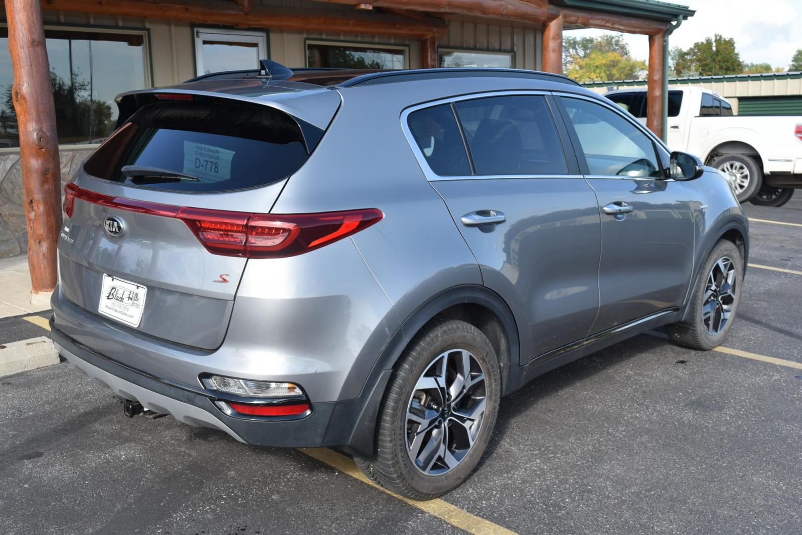2020 Gray /Black Kia Sportage S (KNDP6CACXL7) with an 2.4L 4 Cyl engine, 6-Speed Automatic w/ Overdrive transmission, located at 1600 E Hwy 44, Rapid City, SD, 57703, (605) 716-7878, 44.070232, -103.171410 - Very nice local unit, Leather , Moonroof, fully loaded - Photo#8