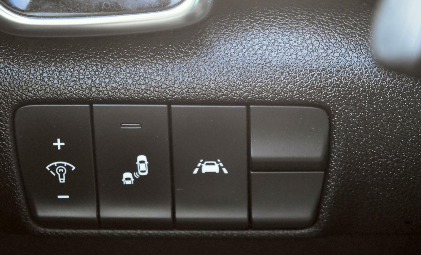 2020 Gray /Black Kia Sportage S (KNDP6CACXL7) with an 2.4L 4 Cyl engine, 6-Speed Automatic w/ Overdrive transmission, located at 1600 E Hwy 44, Rapid City, SD, 57703, (605) 716-7878, 44.070232, -103.171410 - Very nice local unit, Leather , Moonroof, fully loaded - Photo#15