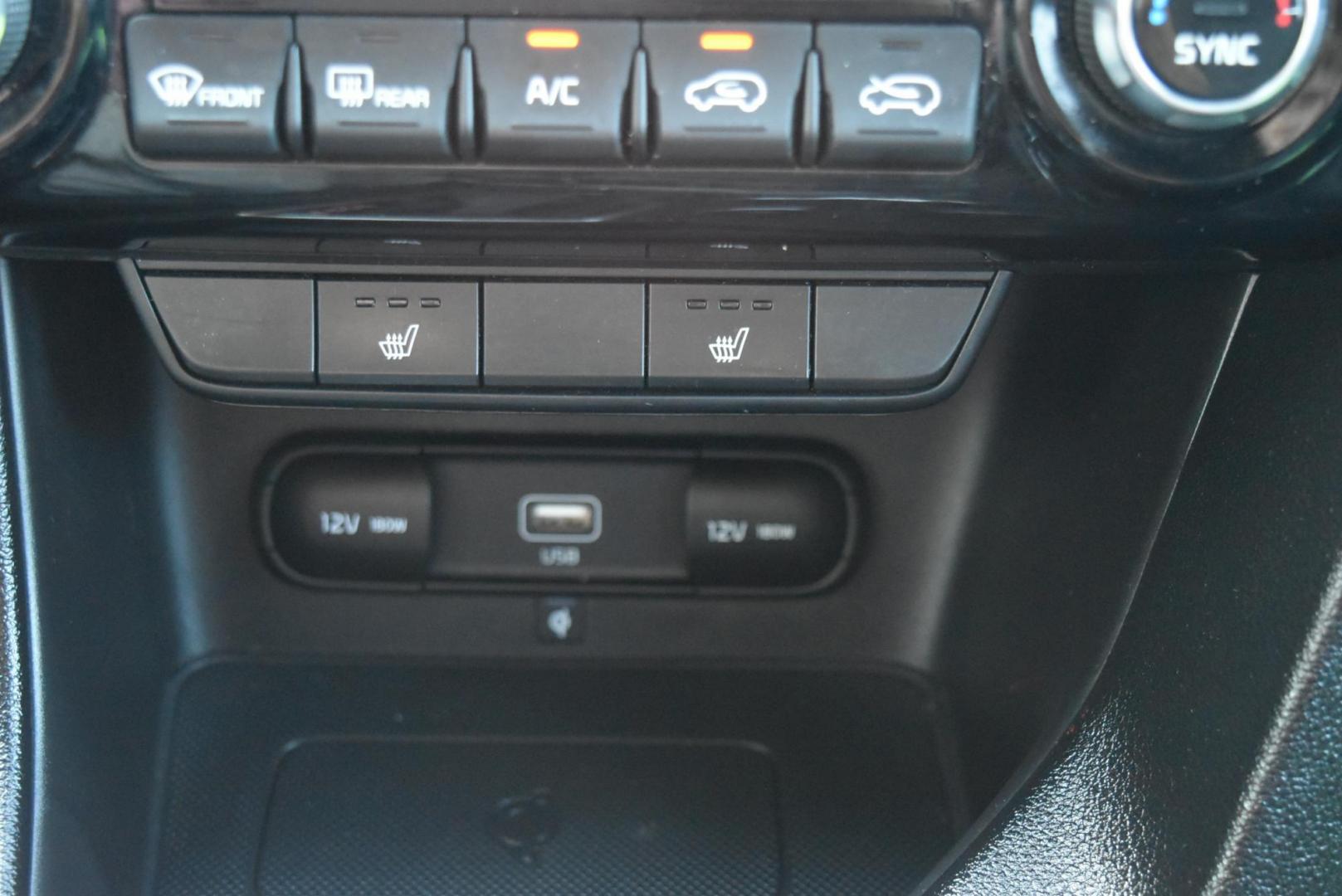 2020 Gray /Black Kia Sportage S (KNDP6CACXL7) with an 2.4L 4 Cyl engine, 6-Speed Automatic w/ Overdrive transmission, located at 1600 E Hwy 44, Rapid City, SD, 57703, (605) 716-7878, 44.070232, -103.171410 - Very nice local unit, Leather , Moonroof, fully loaded - Photo#22